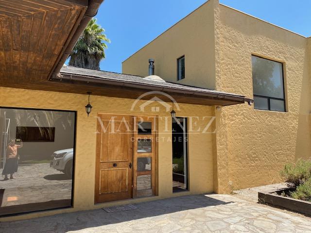 Venta Linda Parcela Con Casa En Condominio Santa Adriana, Paine.